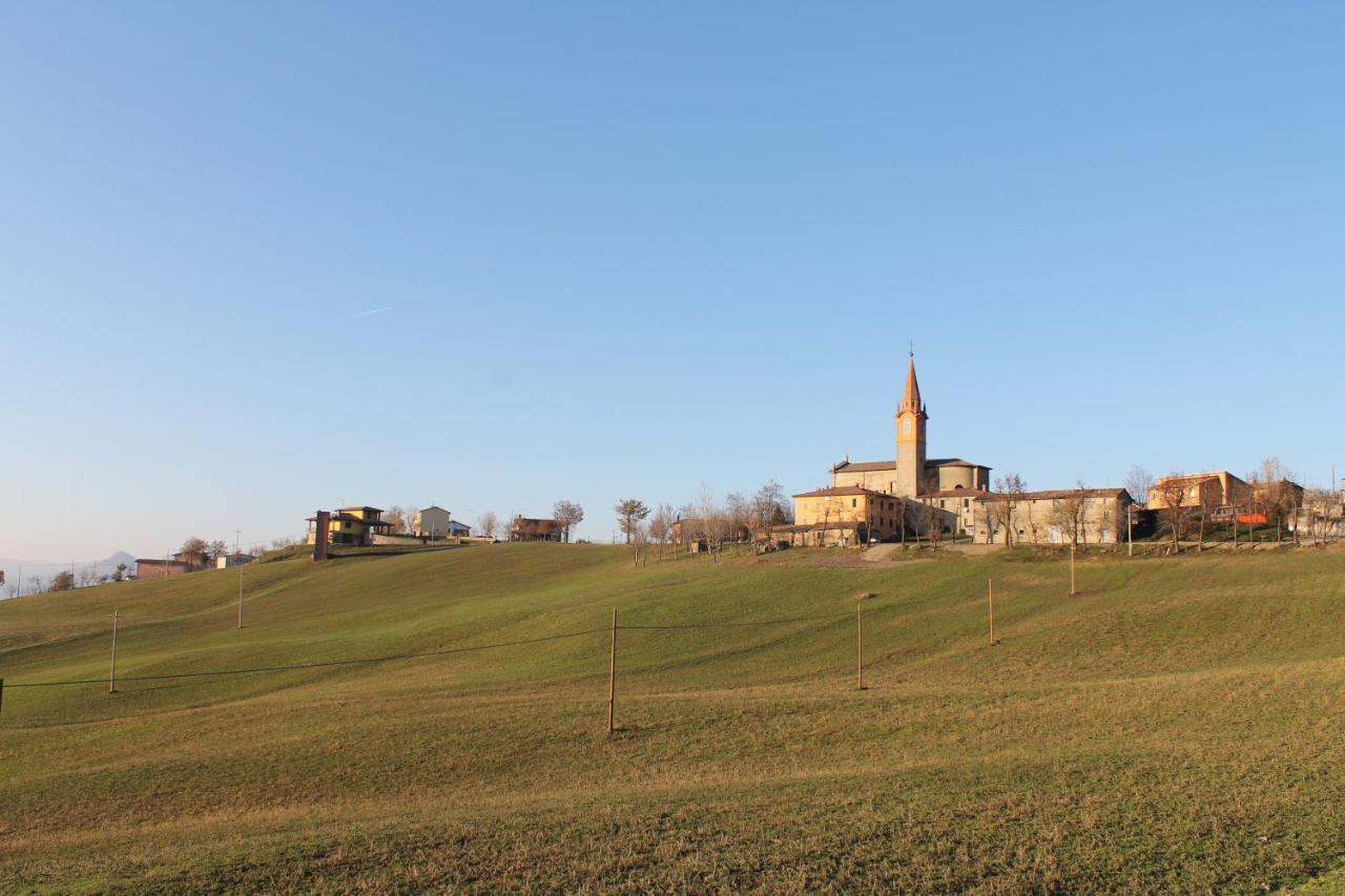 Locanda Del Sole Montese Buitenkant foto