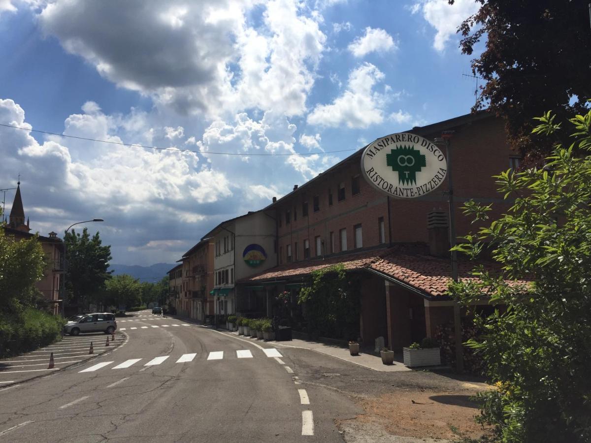 Locanda Del Sole Montese Buitenkant foto